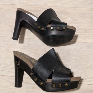 Flogg clog mule sandals